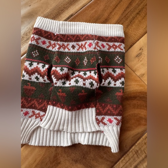 NWOT “Foxy” Pattern Small Dog Sweater - Red and White - Picture 3 of 9